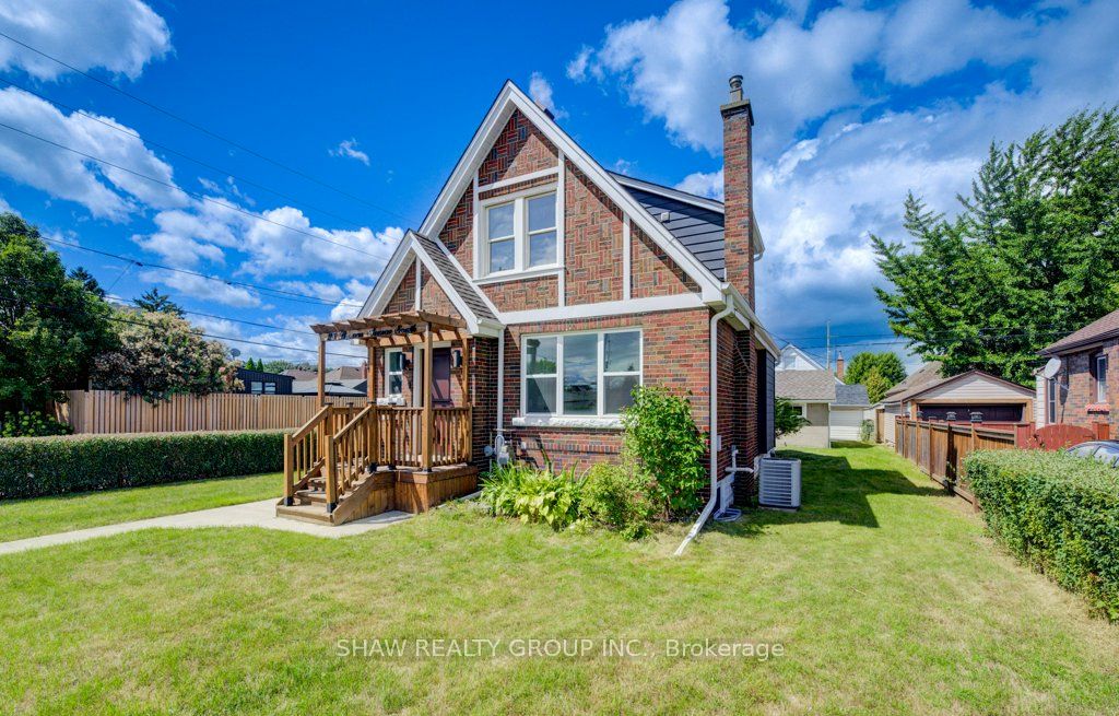 28 Barons Avenue S, Hamilton, ON, L8K 2X9