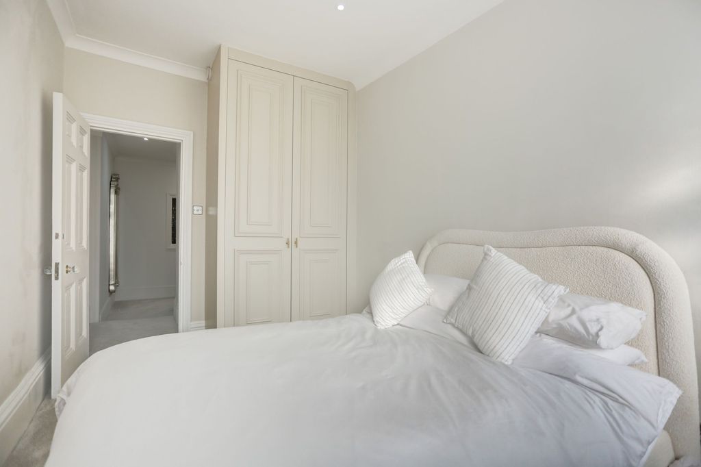 Additional image 20 of 2 bed flat for saleBrunswick Square, Hove BN3