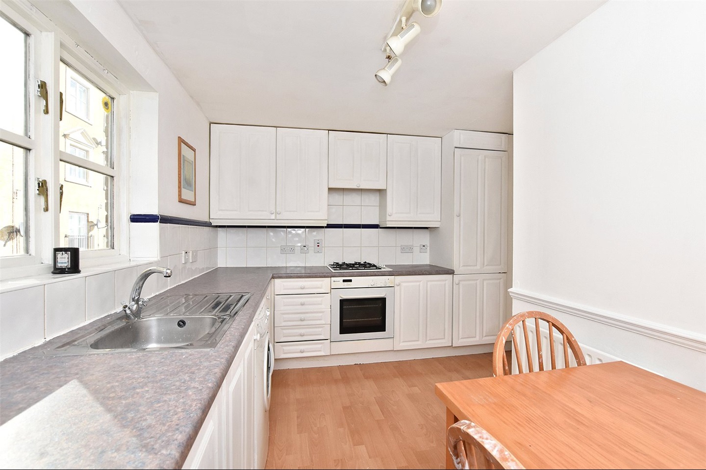 Additional image 5 of Room in a Shared Flat, Mile End Road, E1, N1 7GU