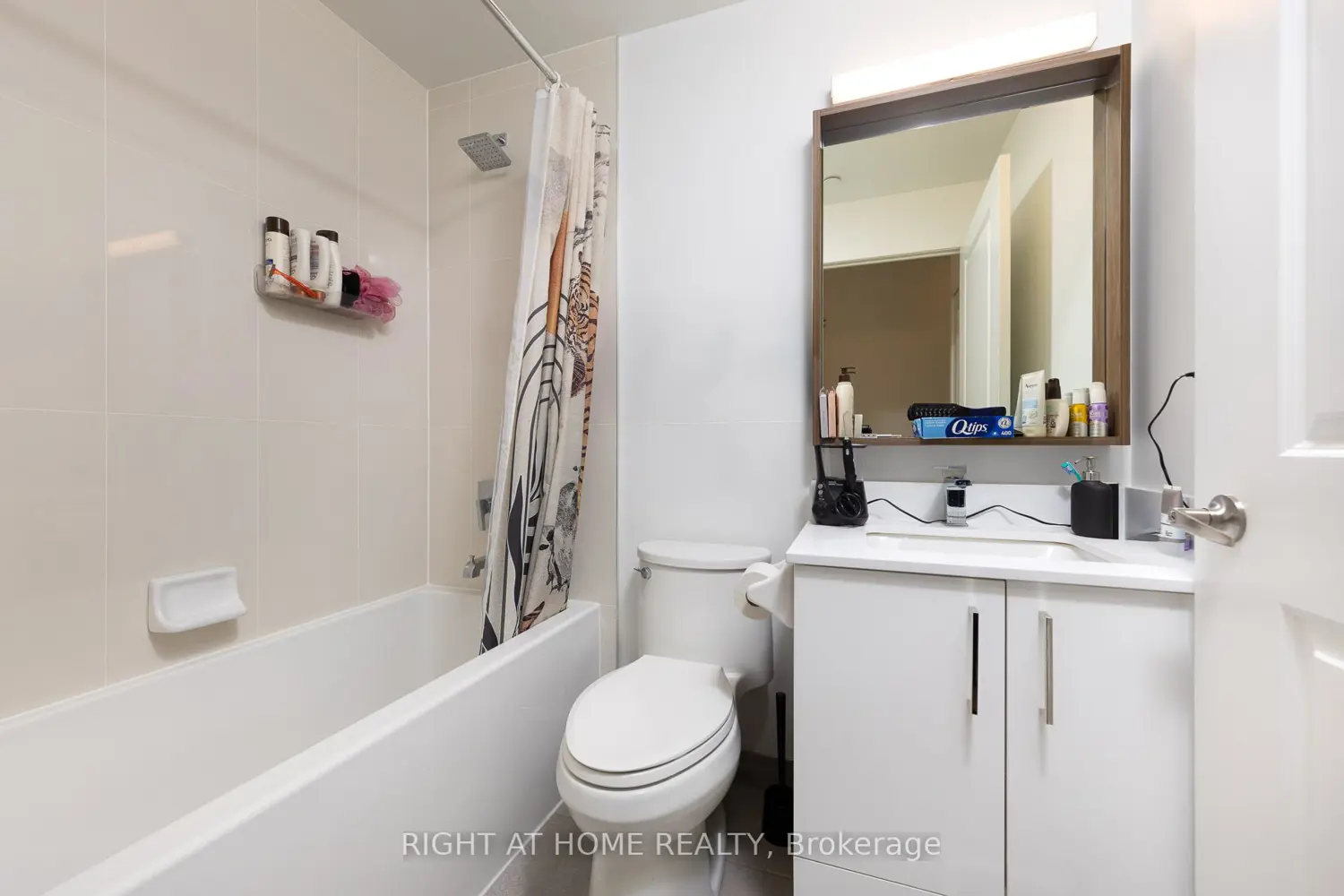 Additional image 2 of 543 Richmond Street 623