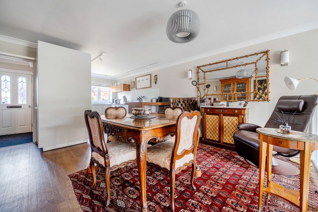 Additional image 3 of 3 bed maisonette for salePark Lane, Salisbury SP1