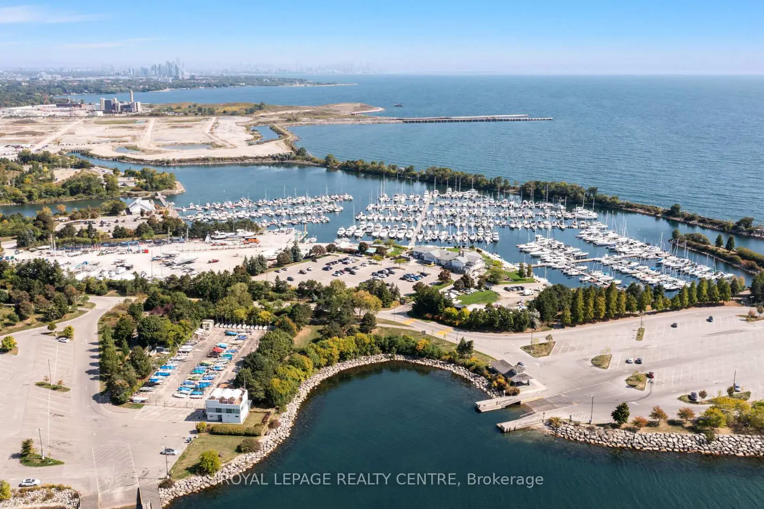 Additional image 16 of 1071 Westmount Avenue