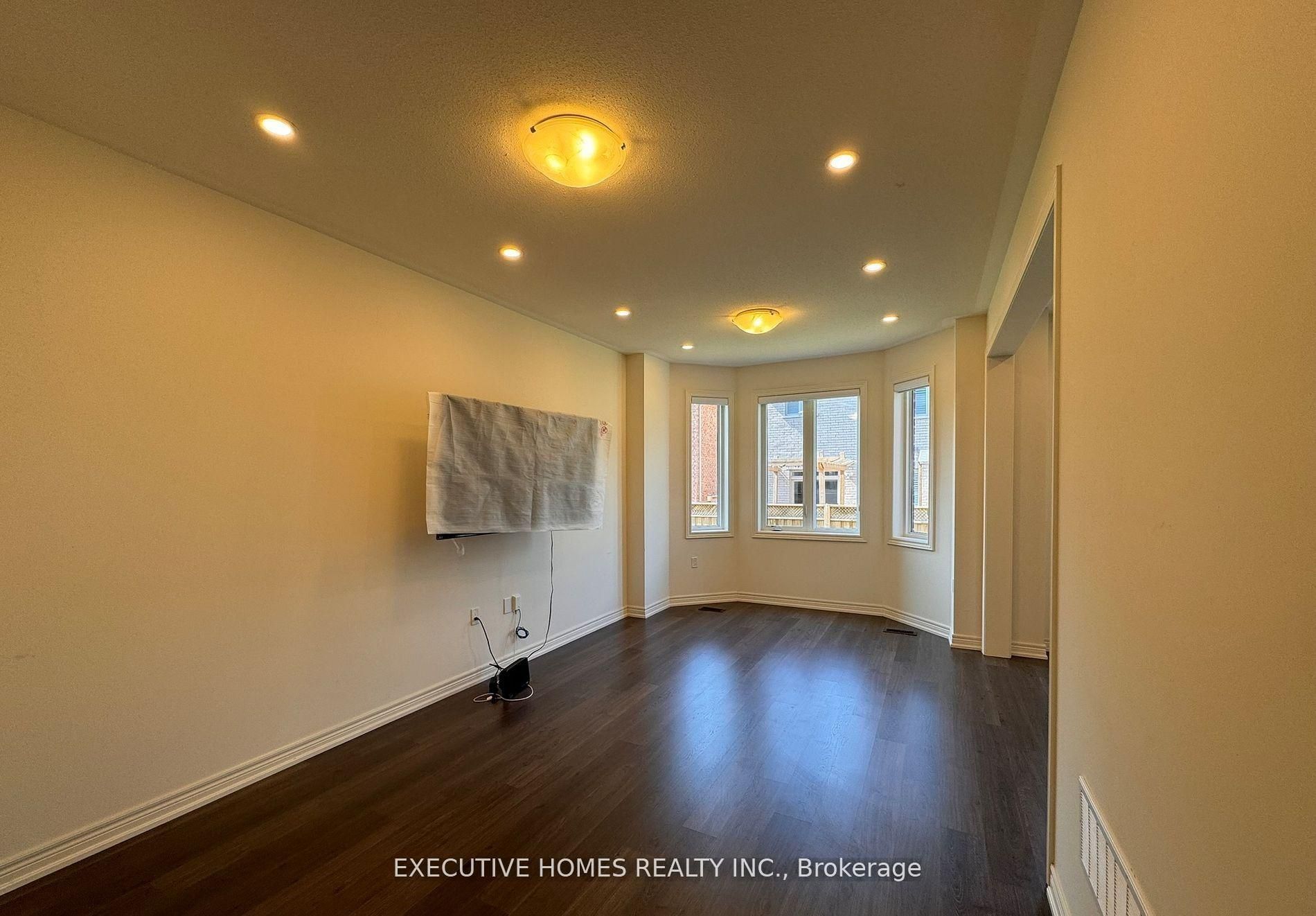 Additional image 4 of 506 Threshing Mill Boulevard, Oakville, ON, L6H 0S9