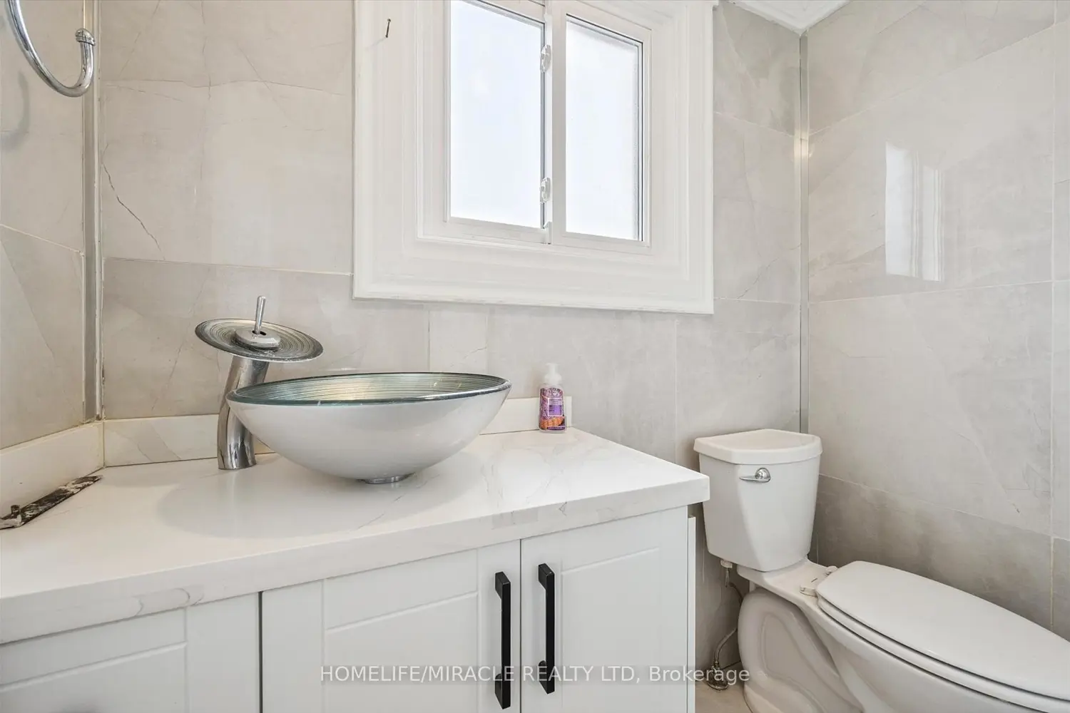 Additional image 14 of 4217 Victoria Road