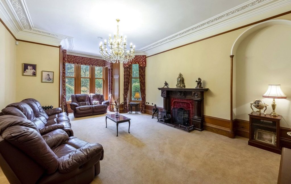 9 bed detached house for saleLegatesden House, Pitcaple, Inverurie, Aberdeenshire AB51 photo 4