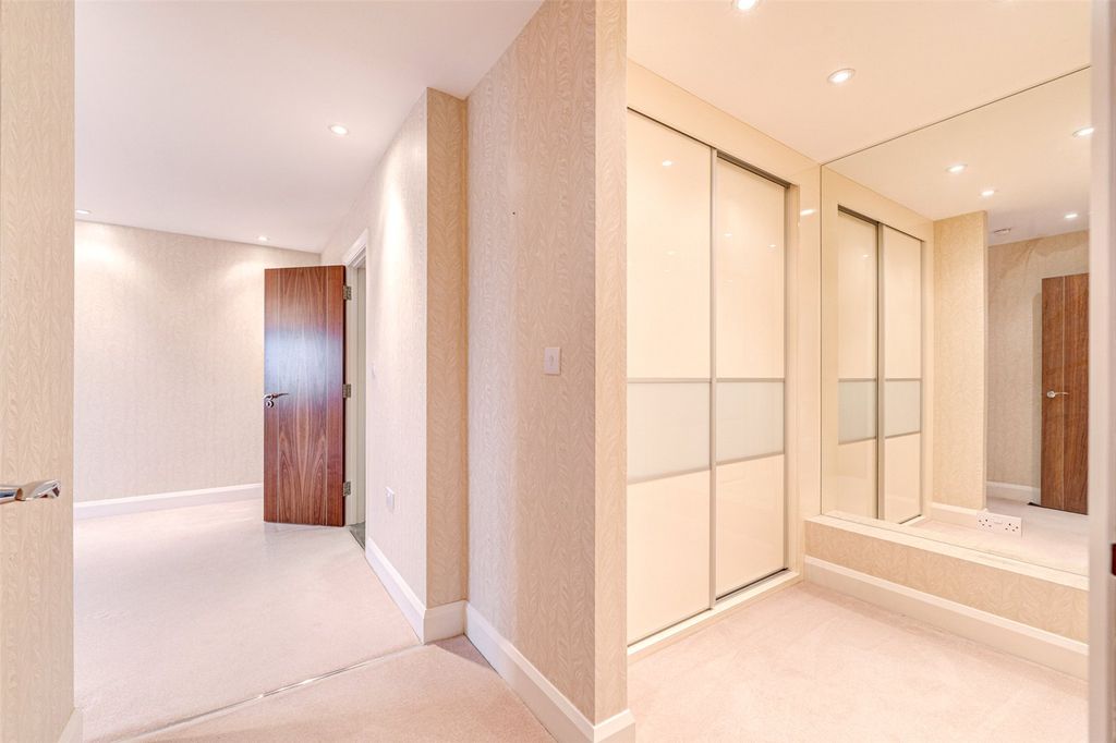 Additional image 13 of 3 bed flat for saleMarine Parade, Worthing, West Sussex BN11