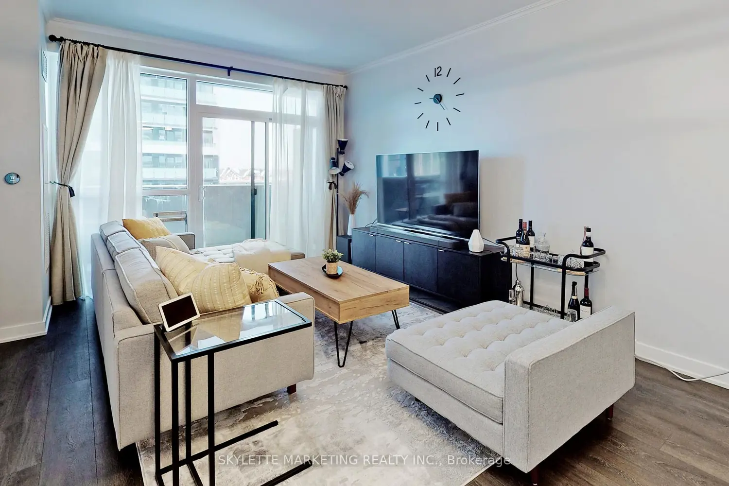 Additional image 16 of 75 Oneida Crescent 410