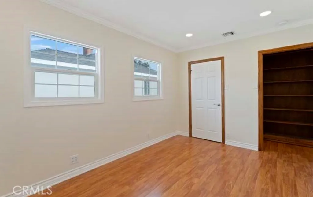 Additional image 15 of 911 N Pass Ave, Burbank, CA 91505