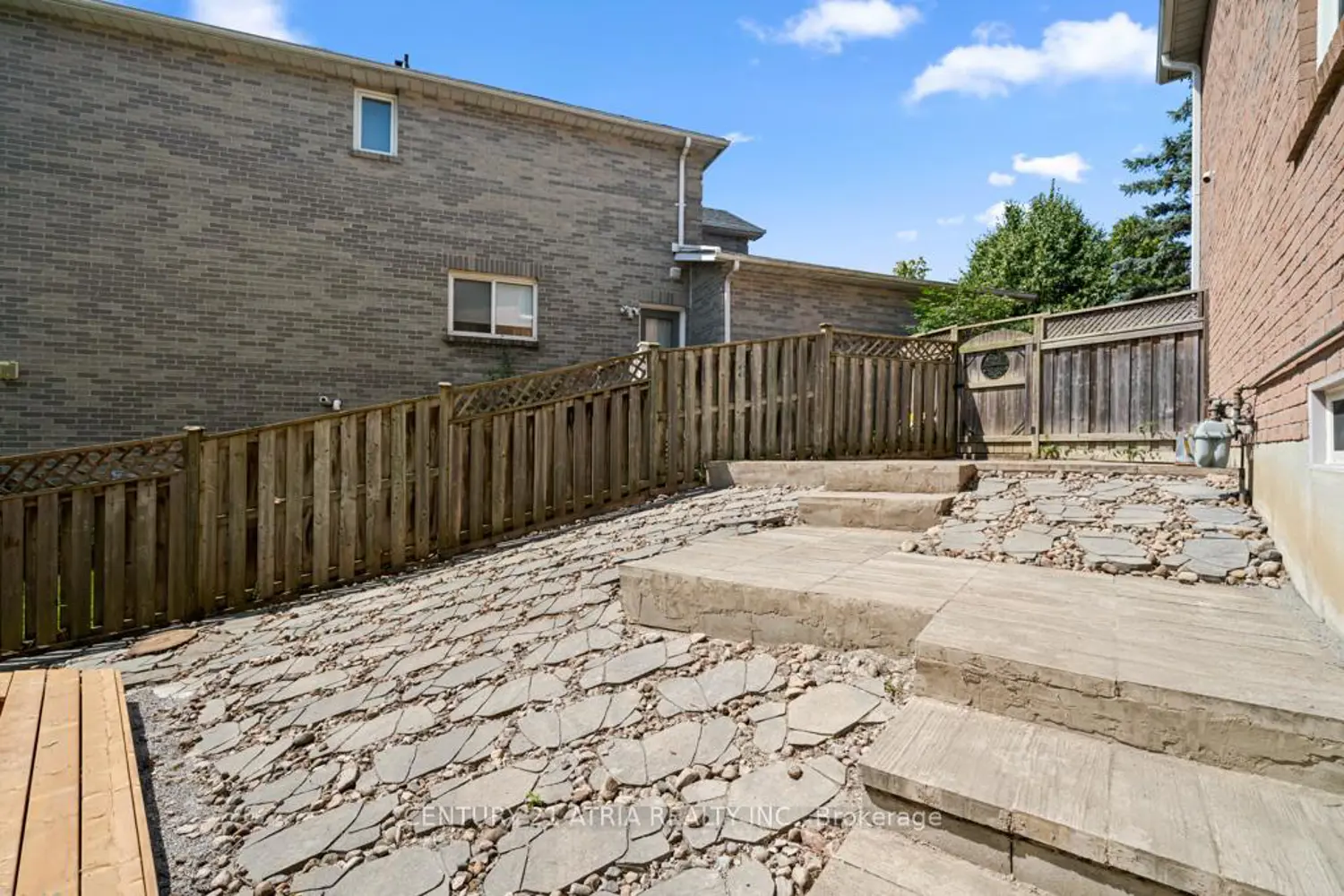 Additional image 20 of 33 Autumn Way