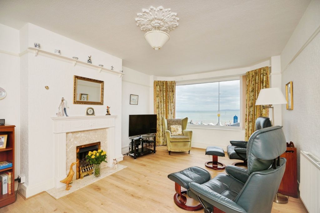 Additional image 2 of 3 bed flat for saleRhos Promenade, Rhos On Sea, Colwyn Bay, Conwy LL28