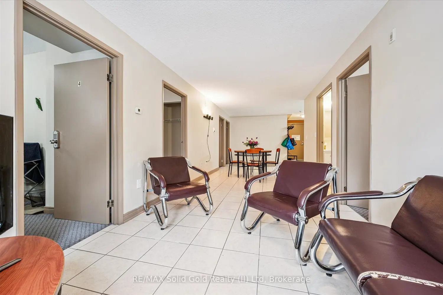 Additional image 8 of 271 Lester Street 102