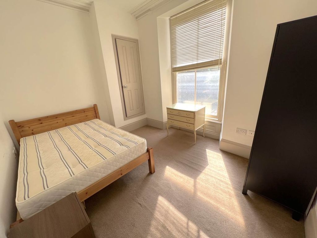 Additional image 5 of 1 bed flat for sale9 Marine Terrace, Aberystwyth, Ceredigion SY23