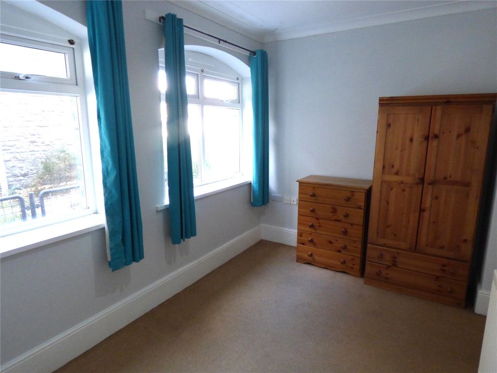 2 bed flat for saleBryn Ardwyn, Aberystwyth, Ceredigion SY23 photo 3