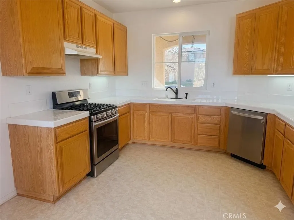 Additional image 20 of 6257 Long Cove Dr, Fontana, CA 92336