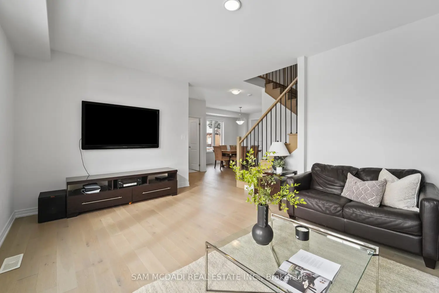 132 Drexler Avenue photo 4