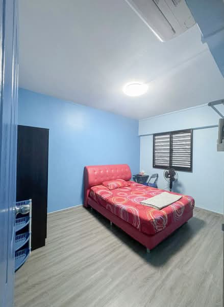 208 Jurong East Street 21