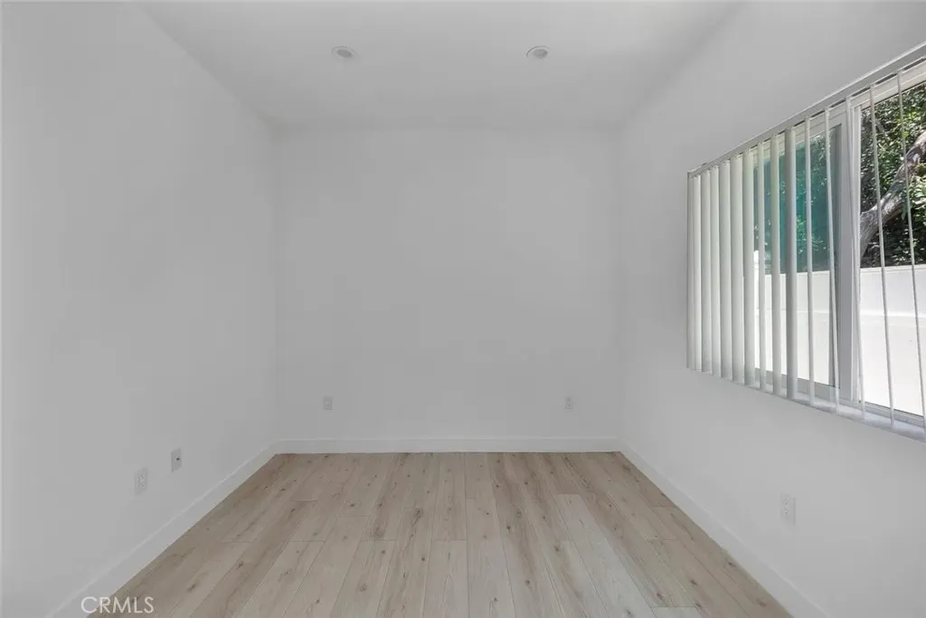 Additional image 20 of 634 E Valencia Avenue, Burbank, CA 91501