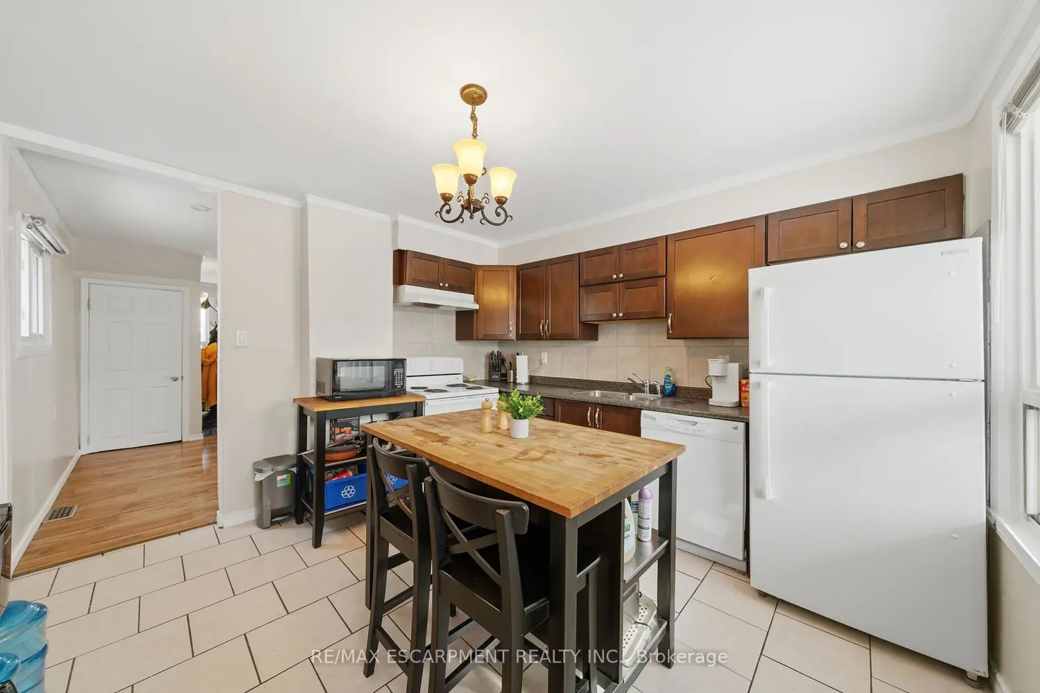 14 Newlands Avenue photo 5
