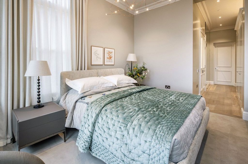 Additional image 6 of 2 bed flat for saleRichmond Square, Kew Foot Road, Richmond, Surrey TW9