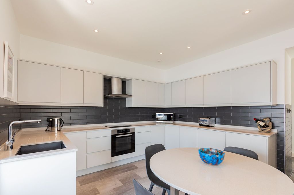 Additional image 19 of 5 bed villa for saleThe View, Rockfort, East Clyde Street, Helensburgh G84