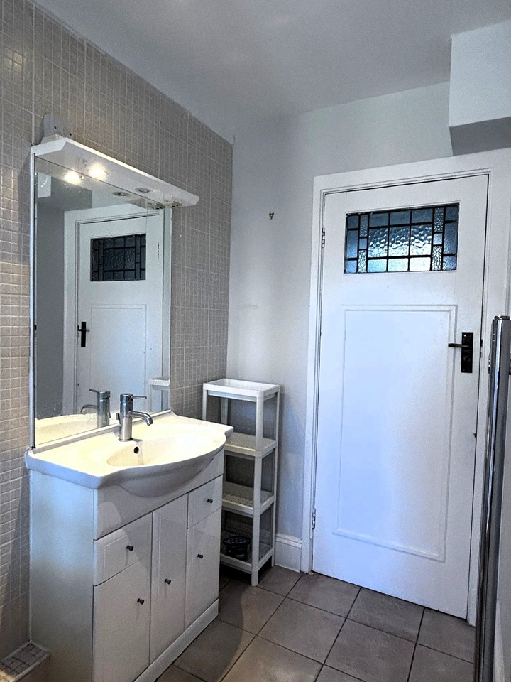 Additional image 9 of Room in a Shared Flat, Calthorpe Road, B15, N1 7GU