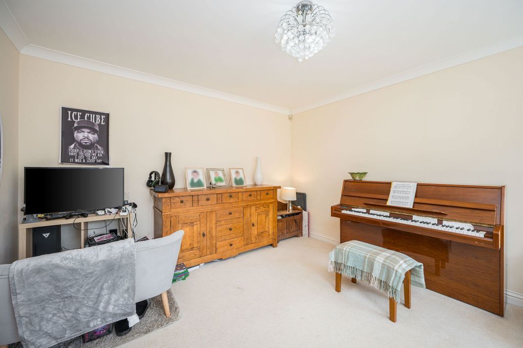 Additional image 5 of 4 bed detached house for saleCharles Street, Tredegar NP22