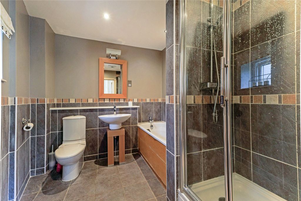 Additional image 13 of 3 bed flat for saleWestminster Road, Poole, Dorset BH13