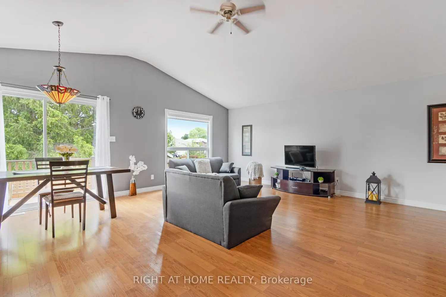 Additional image 9 of 9 Discovery Court