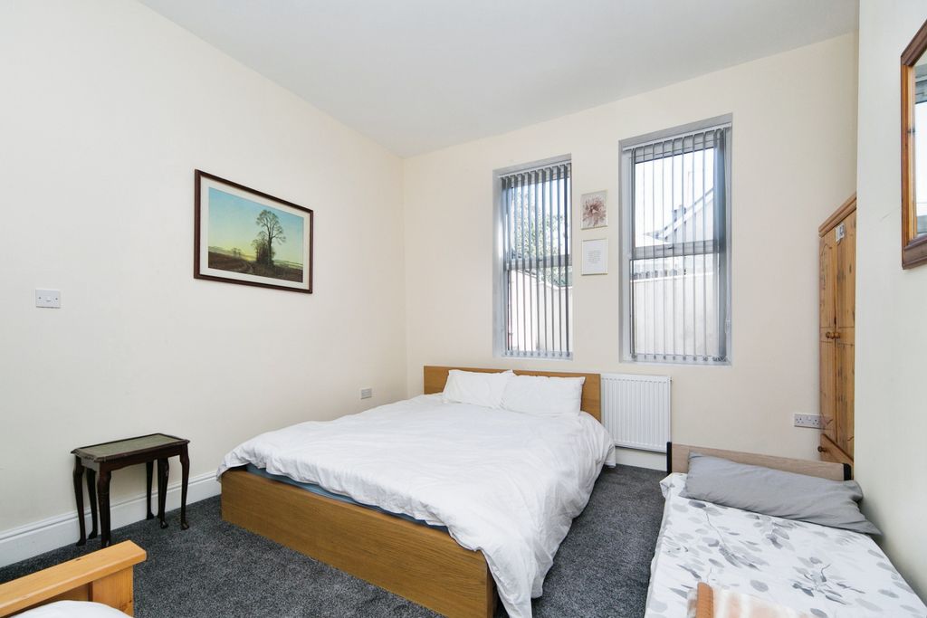Additional image 11 of 3 bed flat for saleConway Road, Llandudno, Conwy LL30