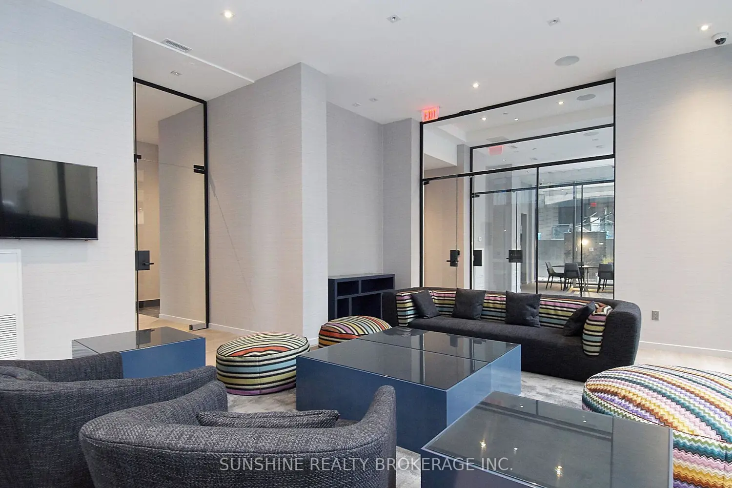 Additional image 10 of 42 Charles Street 1609