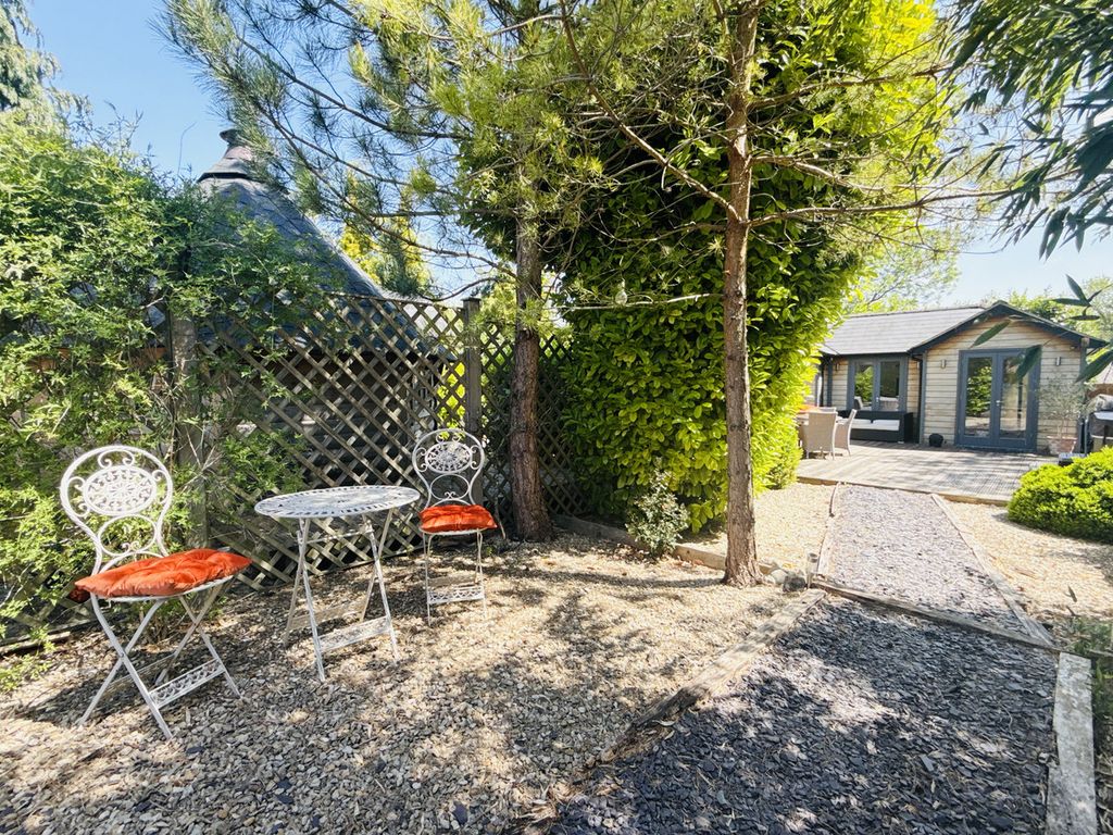 Additional image 29 of 5 bed property for saleGomeldon, Salisbury SP4