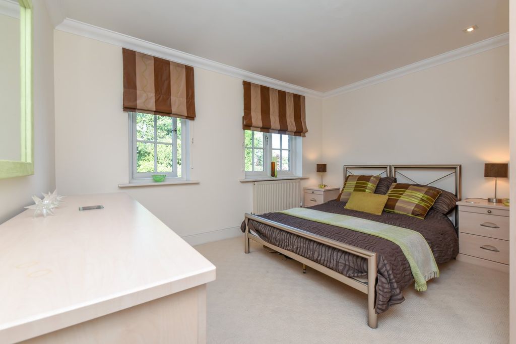Additional image 9 of 3 bed flat for saleHenley Road, Claverdon, Warwickshire CV35