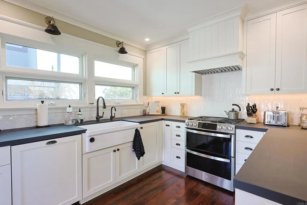 Additional image 13 of 576 E, Coronado, CA 92118