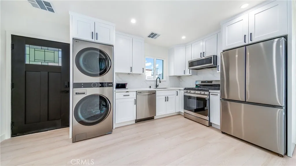 Additional image 18 of 7122 Teesdale Ave, North Hollywood, CA 91605