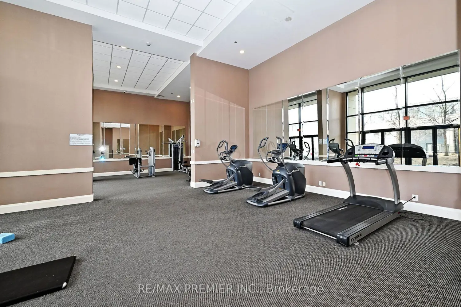 Additional image 14 of 12 Woodstream Boulevard 919