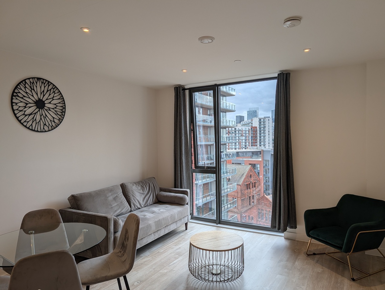 1 Bed Flat, Queen Way, M3, N1 7GU