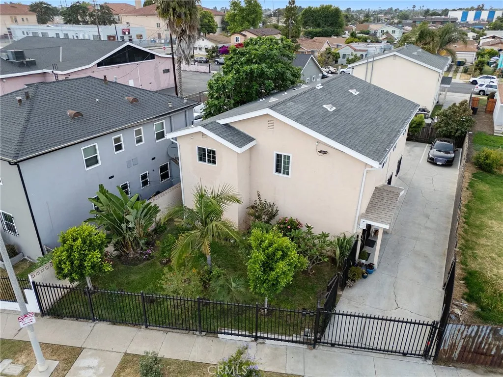 329 E Lanzit Ave, Los Angeles, CA 90061