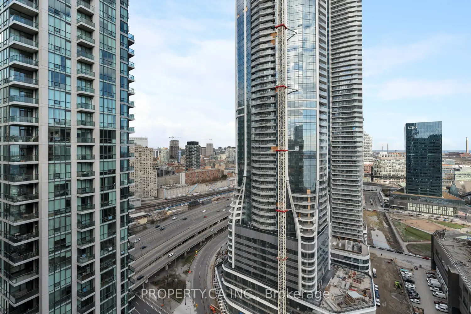 Additional image 18 of 12 Yonge Street 2903