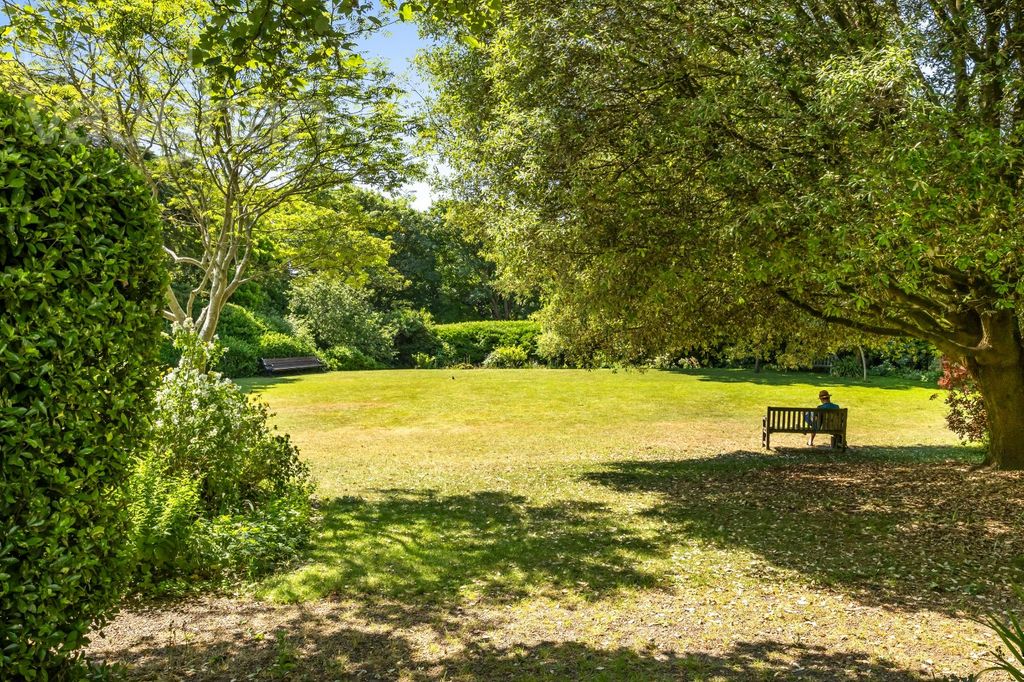 Additional image 18 of 3 bed flat for saleLewes Crescent, Brighton, East Sussex BN2