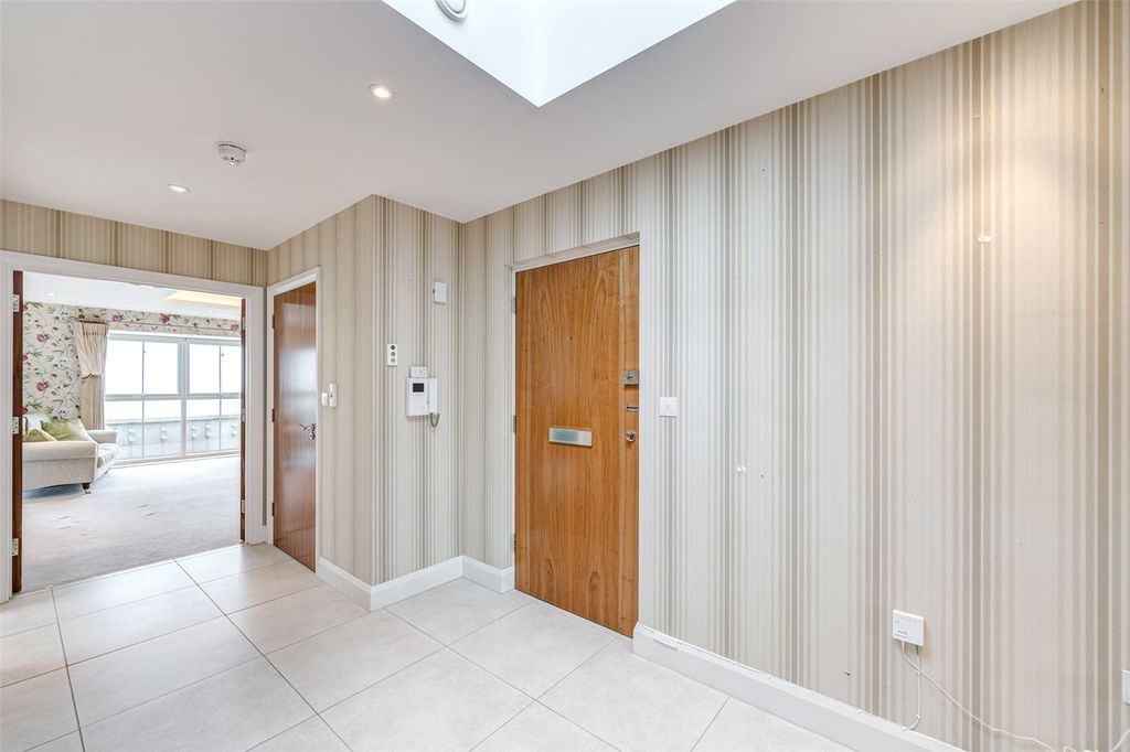 Additional image 15 of 3 bed flat for saleMarine Parade, Worthing, West Sussex BN11