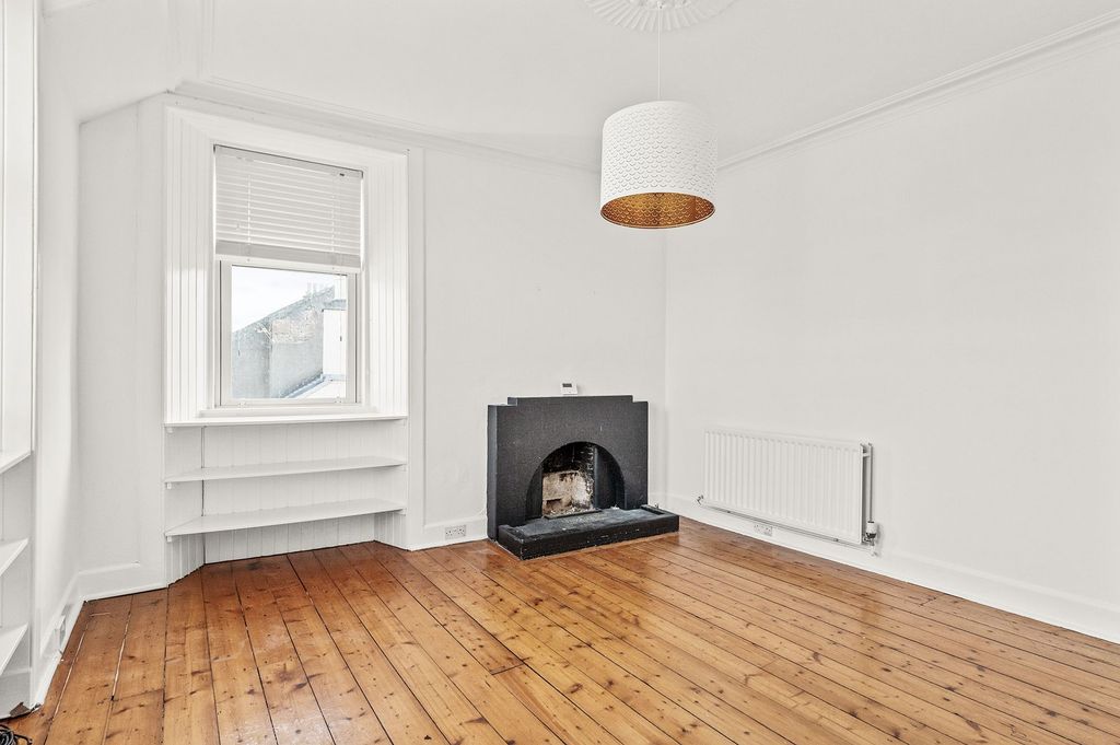 Additional image 5 of 4 bed flat for saleLion Well Wynd, Linlithgow EH49