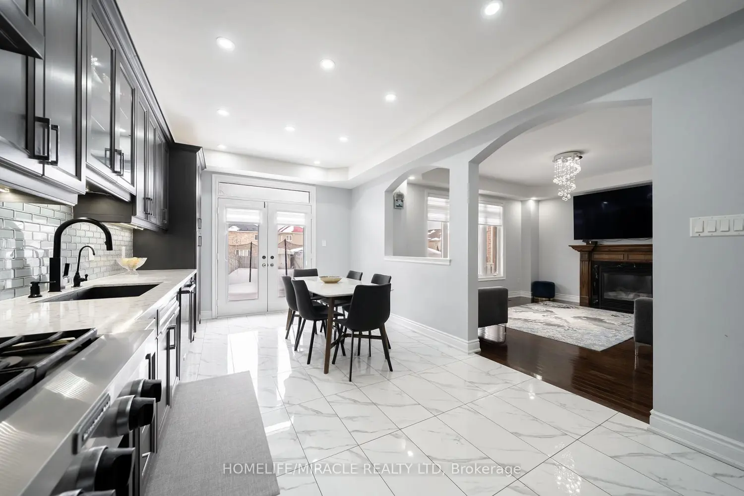 Additional image 7 of 11 Noranda Crescent