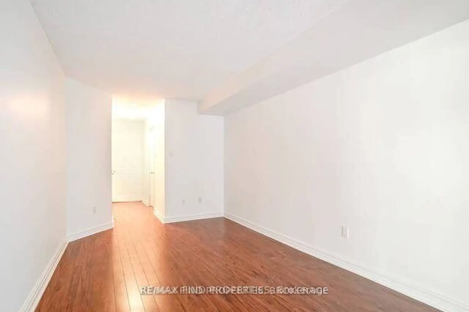 Additional image 14 of 33 University Avenue 604