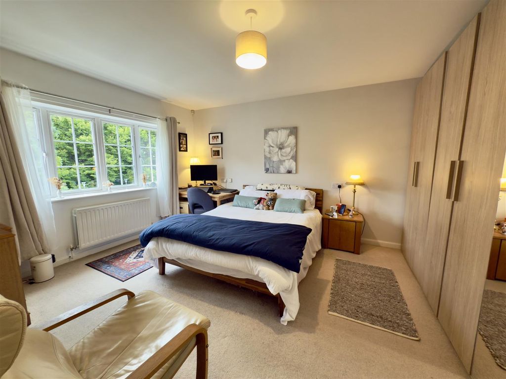2 bed flat for saleTrinity Mews, Darlington DL3 photo 4
