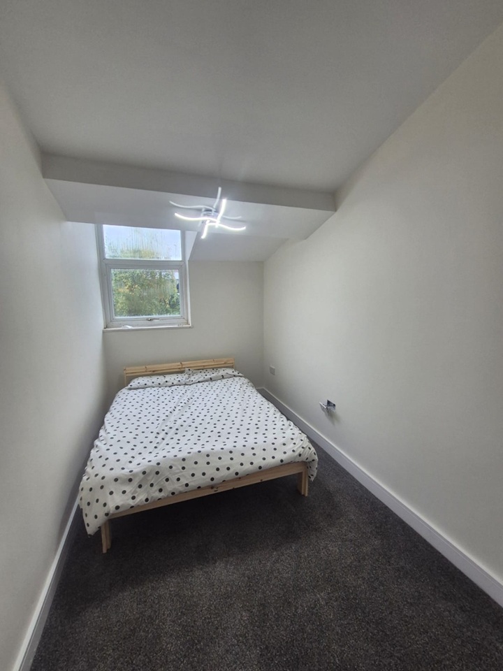 Additional image 11 of 5 Bed Terraced House, Moorland Road, SW9, N1 7GU