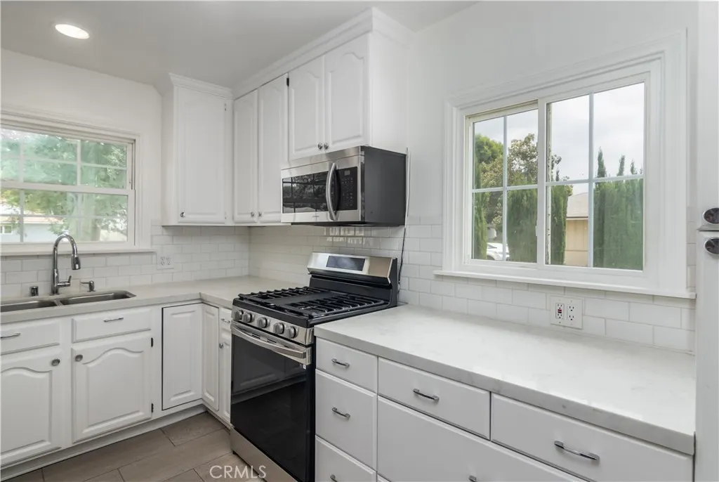 Additional image 14 of 8129 Darby Avenue, Reseda, CA 91335