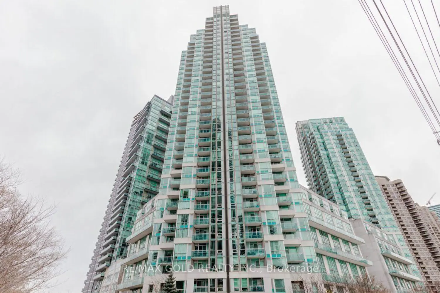220 Burnhamthorpe Road 2102