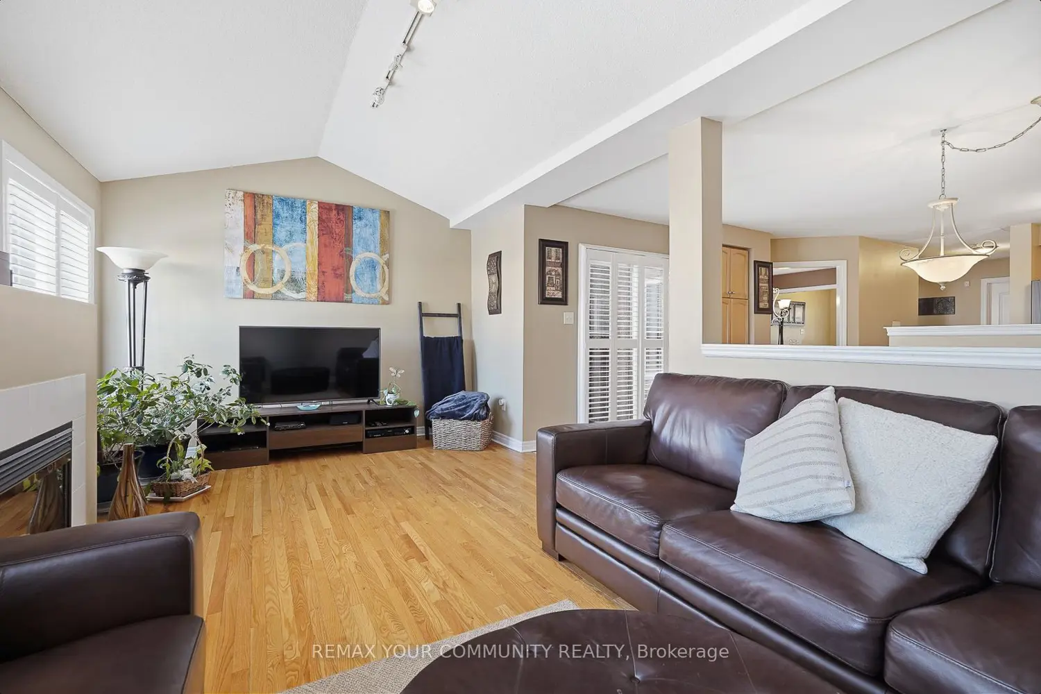 94 Sunridge Street photo 4