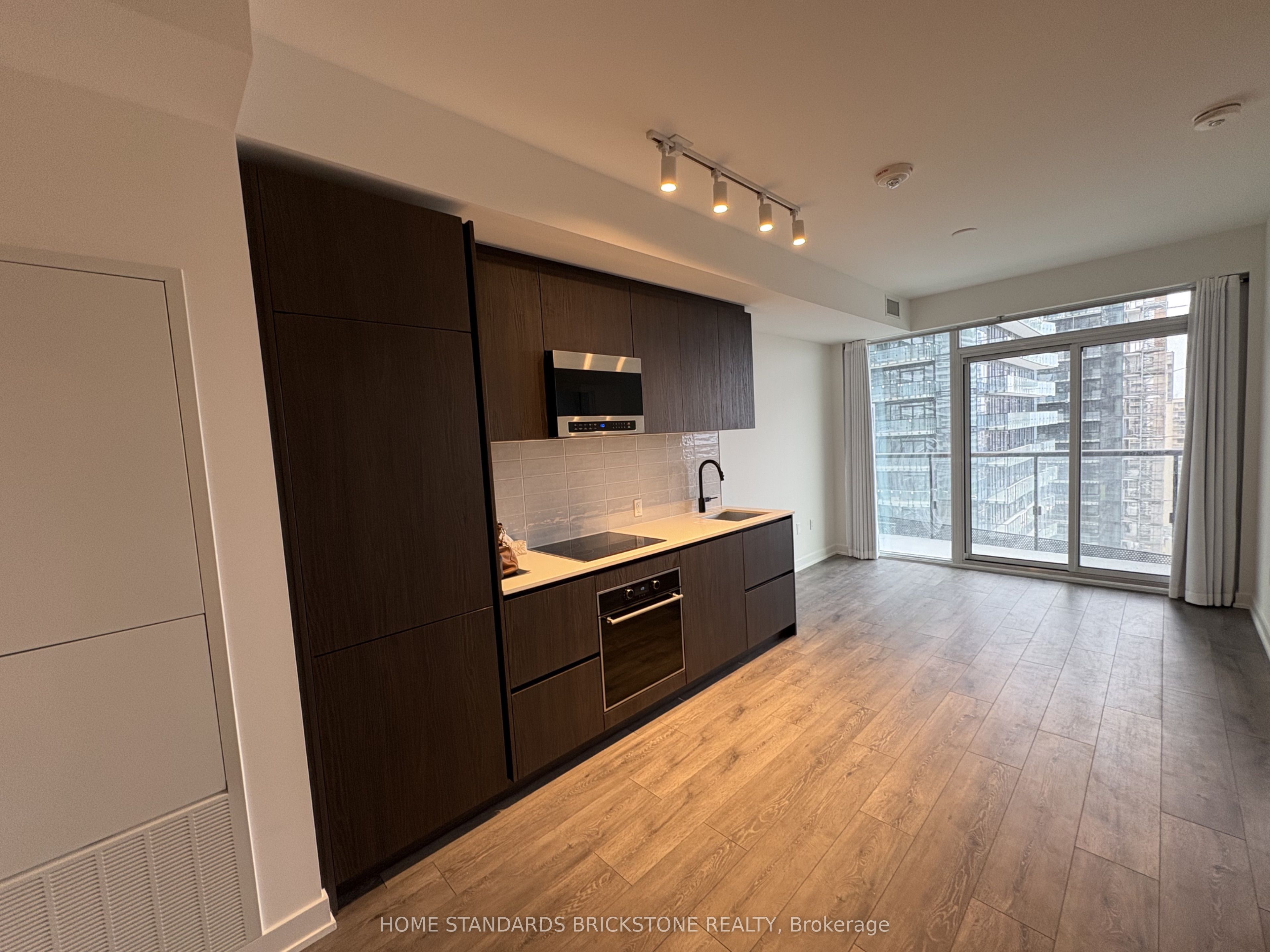 Additional image 3 of 2106-117 Broadway Avenue, Toronto, ON, M4P 1V3