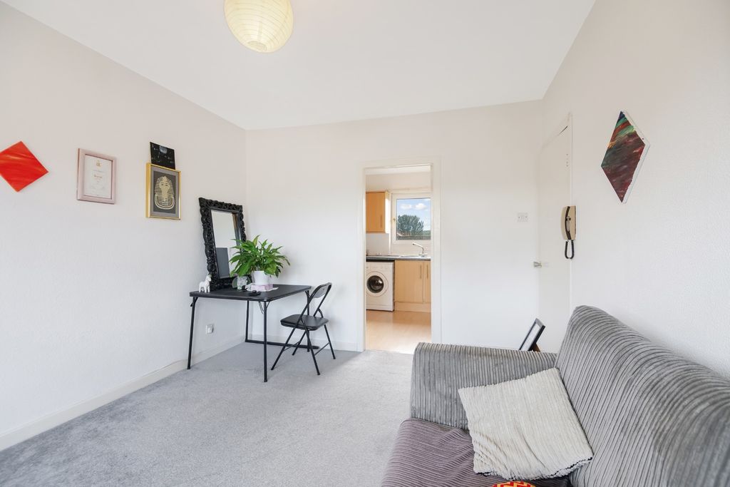 Additional image 6 of 1 bed penthouse for saleBurnside Terrace, West Dunbartonshire, Dumbarton G82